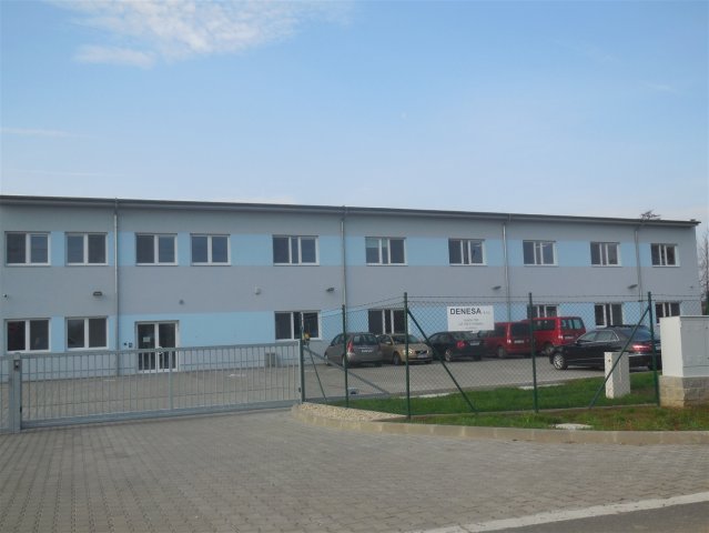 Administrativní budova Denesa, Količín